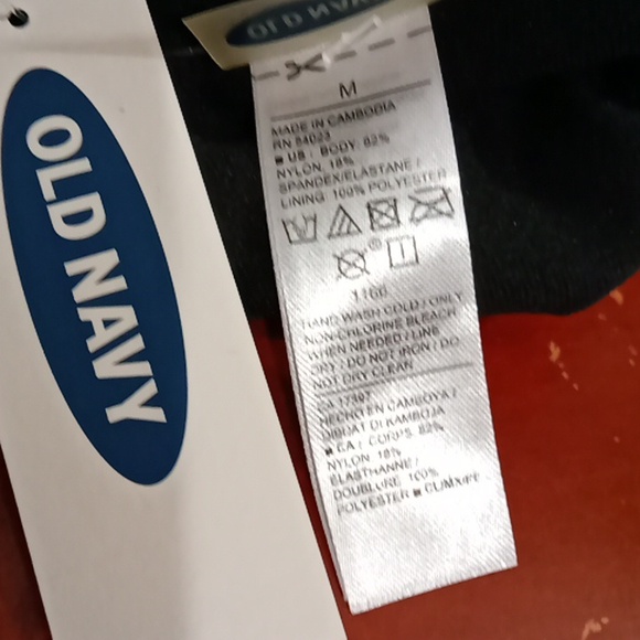 💲🤩2 For 10.Old Navy halter bra bikini top BNWT size M - Picture 7 of 7